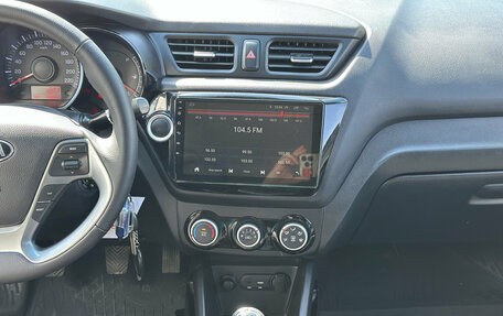 KIA Rio III рестайлинг, 2015 год, 1 090 000 рублей, 18 фотография