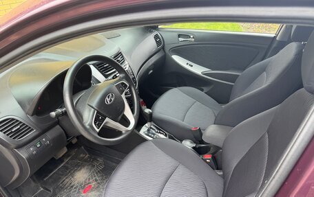 Hyundai Solaris II рестайлинг, 2014 год, 900 000 рублей, 5 фотография