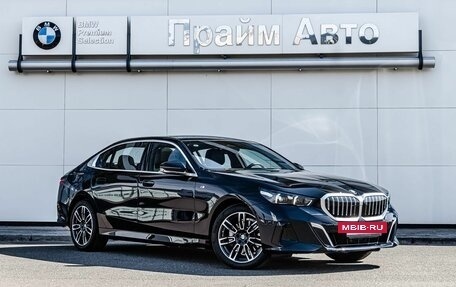 BMW 5 серия, 2025 год, 8 490 000 рублей, 15 фотография