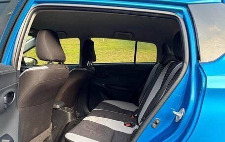 Toyota Yaris XP150 рестайлинг, 2021 год, 950 000 рублей, 11 фотография