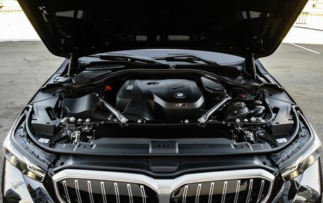 BMW 5 серия, 2025 год, 8 690 000 рублей, 10 фотография