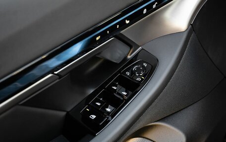 BMW 5 серия, 2025 год, 8 690 000 рублей, 29 фотография