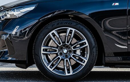 BMW 5 серия, 2025 год, 8 990 000 рублей, 7 фотография