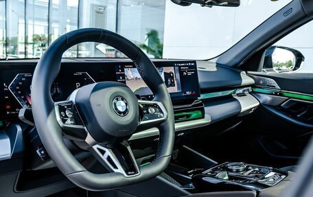 BMW 5 серия, 2025 год, 8 990 000 рублей, 12 фотография