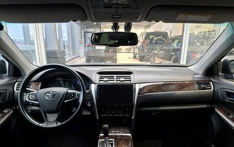 Toyota Camry, 2017 год, 2 190 000 рублей, 22 фотография