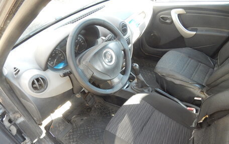 Renault Logan I, 2010 год, 330 000 рублей, 2 фотография