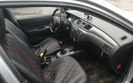 Mitsubishi Lancer IX, 2005 год, 300 000 рублей, 3 фотография