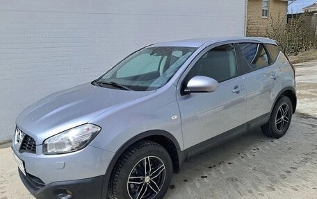 Nissan Qashqai, 2011 год, 897 000 рублей, 2 фотография