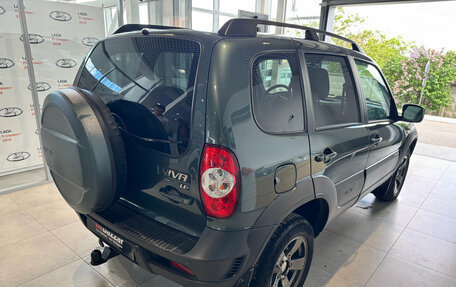 Chevrolet Niva I рестайлинг, 2018 год, 900 000 рублей, 4 фотография