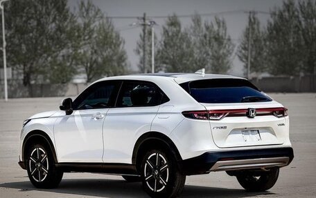 Honda Vezel, 2023 год, 1 656 000 рублей, 3 фотография