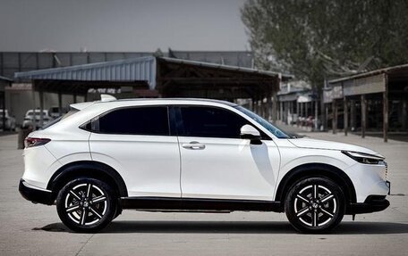 Honda Vezel, 2023 год, 1 656 000 рублей, 6 фотография