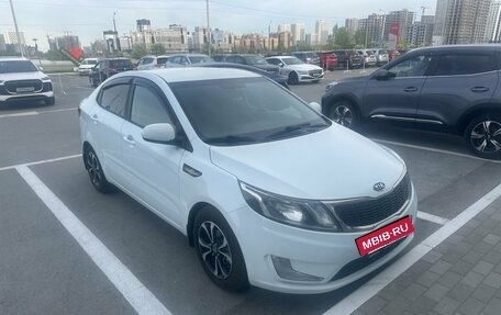 KIA Rio III рестайлинг, 2012 год, 749 000 рублей, 2 фотография