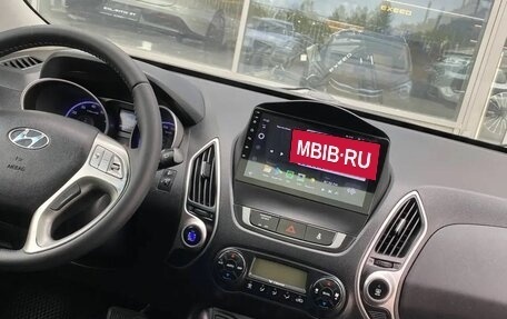 Hyundai ix35 I рестайлинг, 2012 год, 1 400 000 рублей, 18 фотография