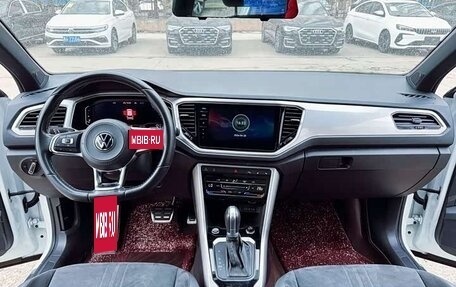 Volkswagen T-Roc I, 2022 год, 2 140 000 рублей, 8 фотография