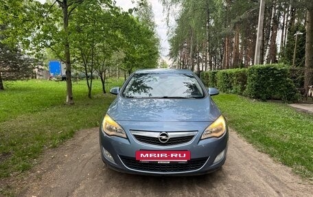 Opel Astra J, 2010 год, 480 000 рублей, 2 фотография
