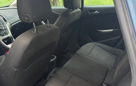 Opel Astra J, 2010 год, 480 000 рублей, 10 фотография