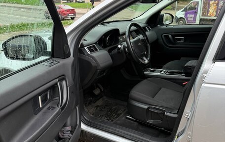 Land Rover Discovery Sport I рестайлинг, 2017 год, 2 075 000 рублей, 13 фотография