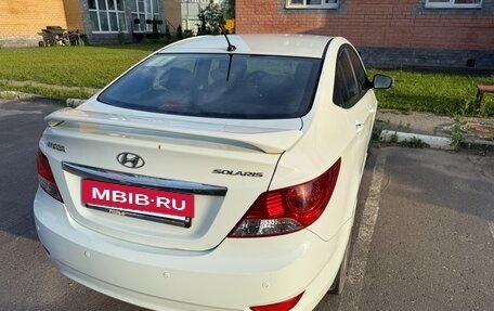 Hyundai Solaris II рестайлинг, 2013 год, 800 000 рублей, 2 фотография