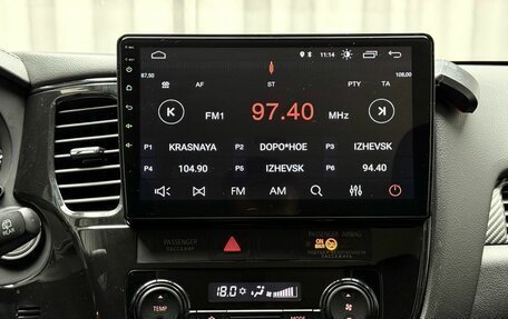Mitsubishi Outlander III рестайлинг 3, 2018 год, 2 299 000 рублей, 14 фотография