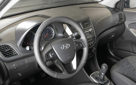 Hyundai Solaris II рестайлинг, 2015 год, 991 100 рублей, 5 фотография