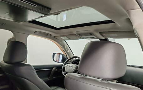 Toyota Land Cruiser 200, 2008 год, 2 799 000 рублей, 23 фотография
