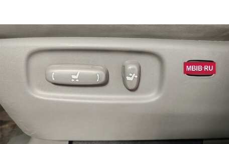 Toyota Land Cruiser 200, 2008 год, 2 799 000 рублей, 24 фотография