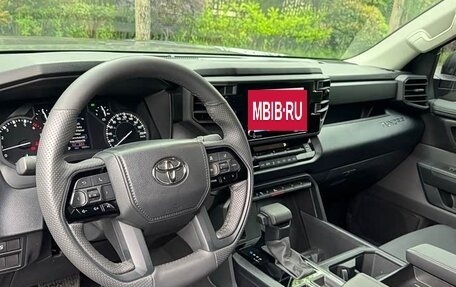 Toyota Tundra, 2025 год, 7 100 007 рублей, 8 фотография