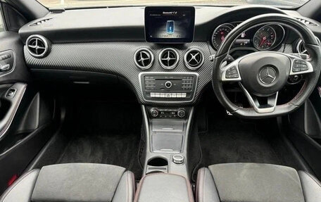 Mercedes-Benz A-Класс, 2017 год, 1 330 007 рублей, 26 фотография