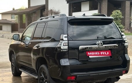 Toyota Land Cruiser Prado 150 рестайлинг 2, 2021 год, 7 100 000 рублей, 3 фотография