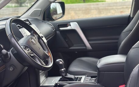 Toyota Land Cruiser Prado 150 рестайлинг 2, 2021 год, 7 100 000 рублей, 7 фотография