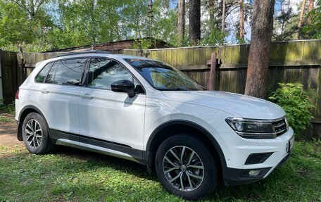 Volkswagen Tiguan II, 2019 год, 2 600 000 рублей, 2 фотография