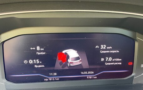 Volkswagen Tiguan II, 2019 год, 2 600 000 рублей, 9 фотография