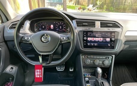 Volkswagen Tiguan II, 2019 год, 2 600 000 рублей, 7 фотография
