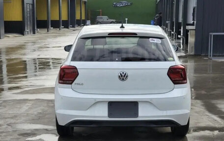 Volkswagen Polo VI (EU Market), 2018 год, 1 100 000 рублей, 2 фотография