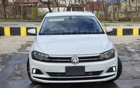 Volkswagen Polo VI (EU Market), 2018 год, 1 100 000 рублей, 3 фотография
