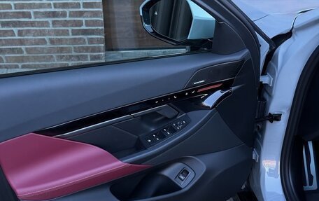 BMW 5 серия, 2024 год, 5 900 000 рублей, 18 фотография