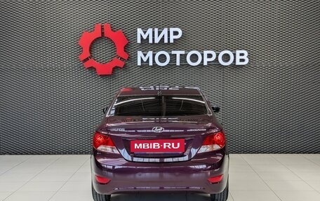 Hyundai Solaris II рестайлинг, 2013 год, 899 000 рублей, 5 фотография