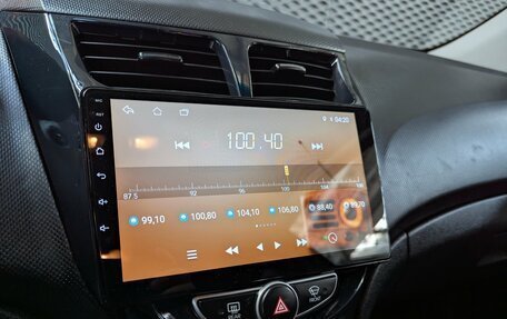 Hyundai Solaris II рестайлинг, 2013 год, 899 000 рублей, 23 фотография