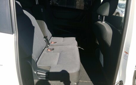 Toyota Sienta II, 2017 год, 1 335 000 рублей, 7 фотография
