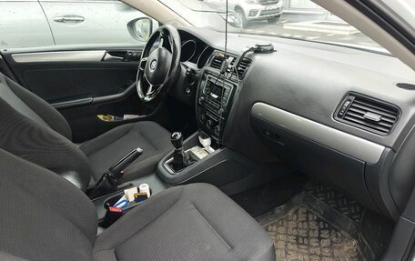 Volkswagen Jetta VI, 2016 год, 929 000 рублей, 5 фотография