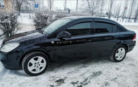 Opel Astra H, 2011 год, 700 000 рублей, 1 фотография
