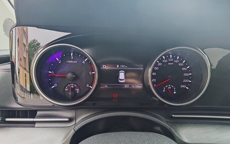 KIA Carnival, 2021 год, 3 500 000 рублей, 10 фотография