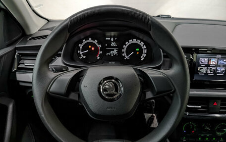 Skoda Rapid II, 2021 год, 1 070 000 рублей, 21 фотография