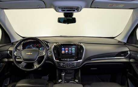 Chevrolet Traverse II, 2018 год, 2 965 000 рублей, 14 фотография