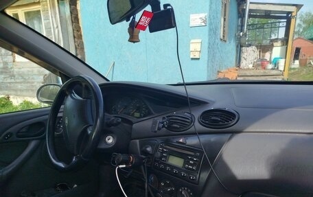 Ford Focus IV, 2001 год, 250 000 рублей, 2 фотография