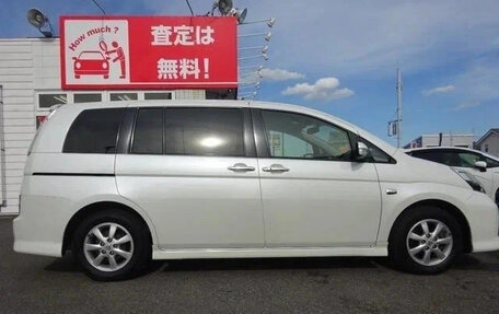 Toyota ISis I, 2014 год, 890 007 рублей, 4 фотография