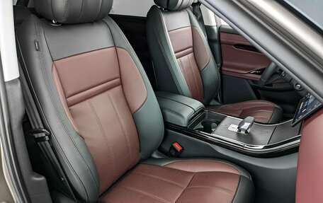 Land Rover Range Rover Evoque II, 2024 год, 5 500 000 рублей, 22 фотография