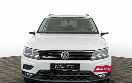 Volkswagen Tiguan II, 2020 год, 2 700 000 рублей, 2 фотография