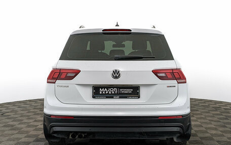 Volkswagen Tiguan II, 2020 год, 2 700 000 рублей, 6 фотография