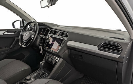 Volkswagen Tiguan II, 2020 год, 2 700 000 рублей, 13 фотография